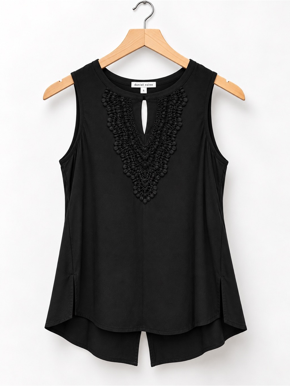 Daniel Rainn Black Quin Crochet-Trim Sleeveless Keyhole Cut-out Tank (398)